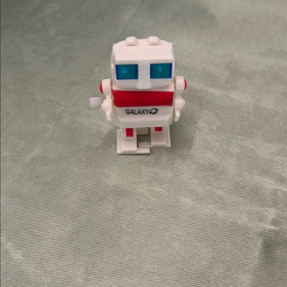Galaxy By Harvic White and Red Building Blocks Robot - Picture 1 of 4